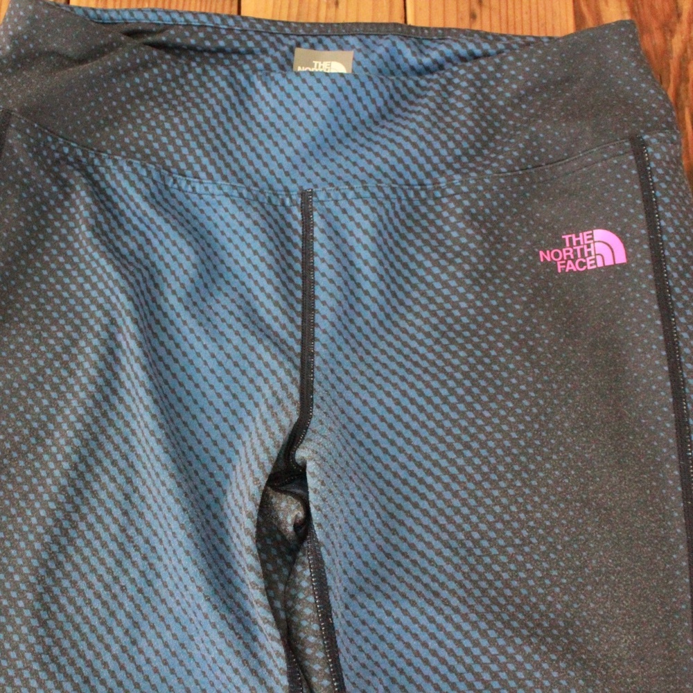 The North Face Blue & Black Printed Legging